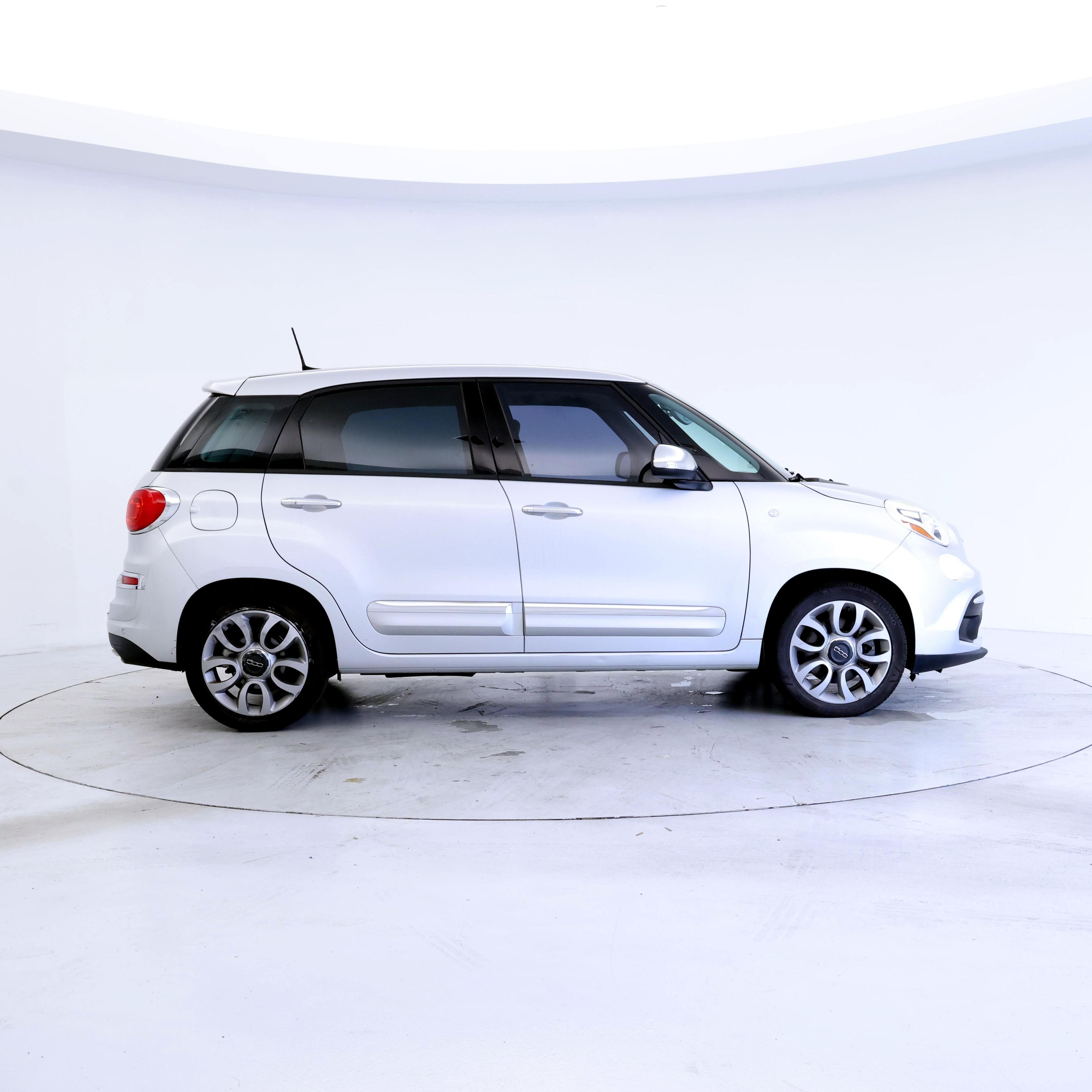 Thumbnail: 2018 Fiat 500L - 7