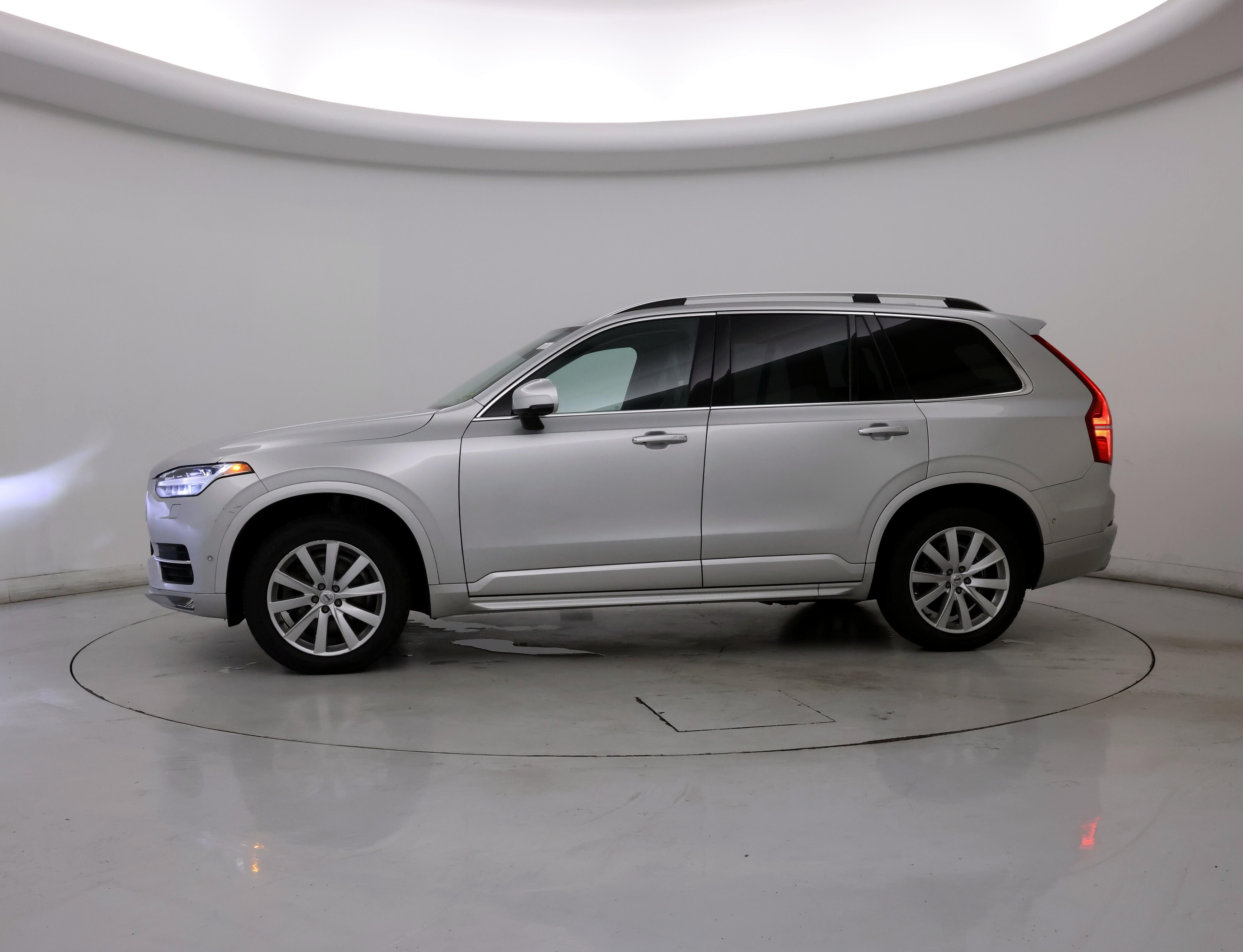 Thumbnail: 2018 Volvo XC90 - 3