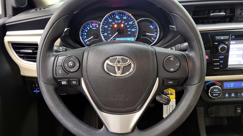 2016 Toyota Corolla LE 10