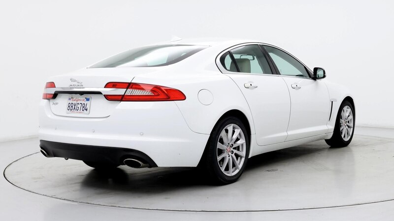 2015 Jaguar XF Premium 8