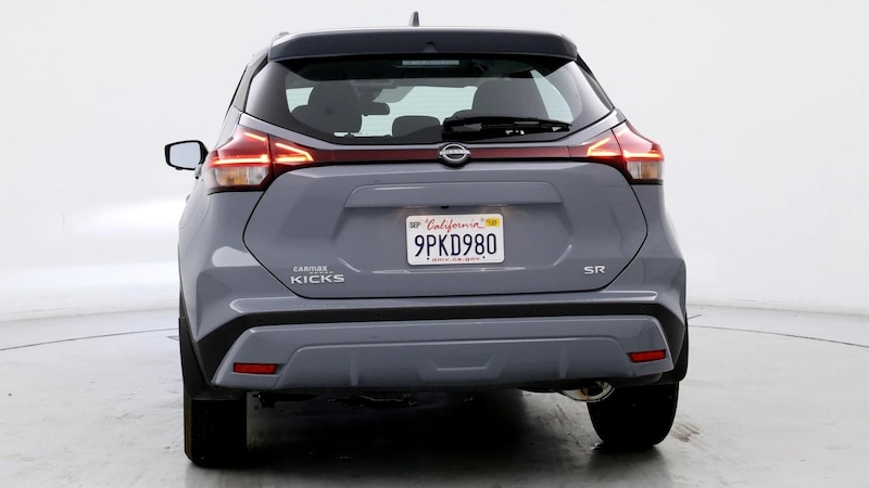 2024 Nissan Kicks SR 6