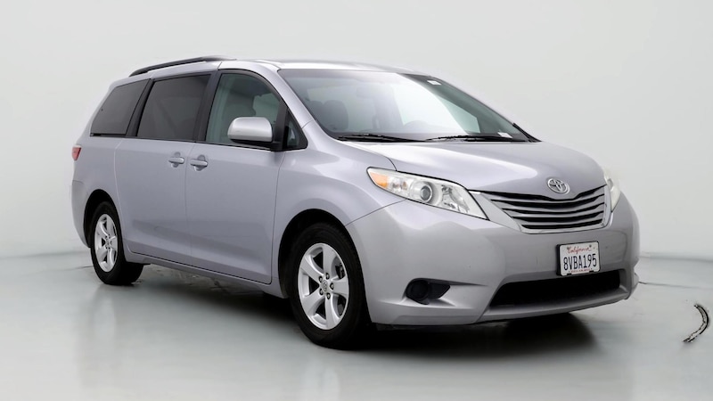 2017 Toyota Sienna LE Hero Image