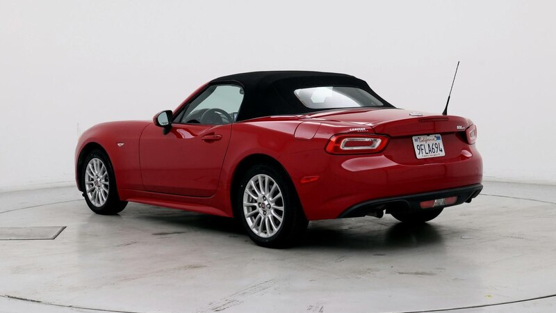 2017 Fiat 124 Spider Classica 2