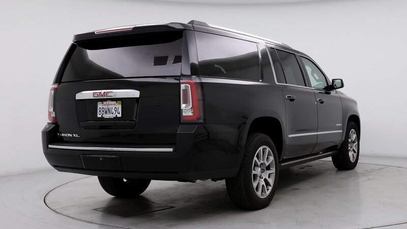 2017 GMC Yukon XL Denali 8