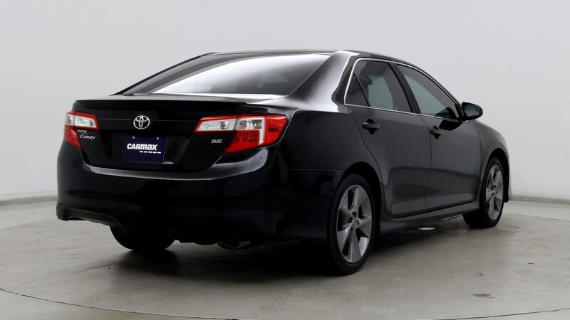 2014 Toyota Camry SE 8