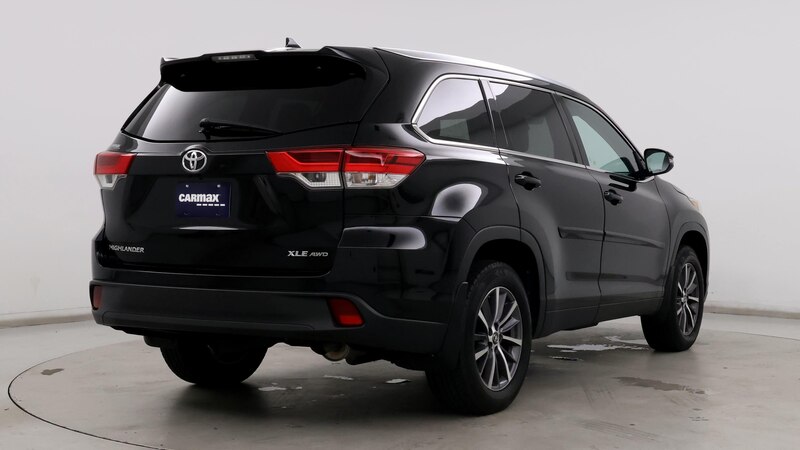 2019 Toyota Highlander XLE 8