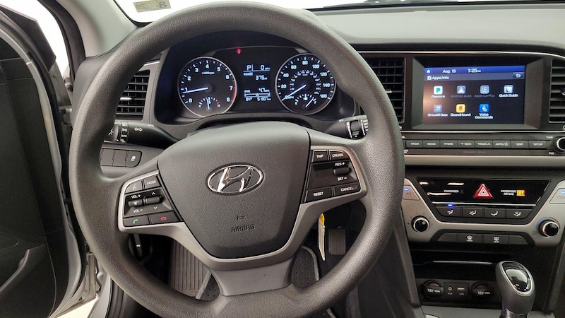 2018 Hyundai Elantra SE 10