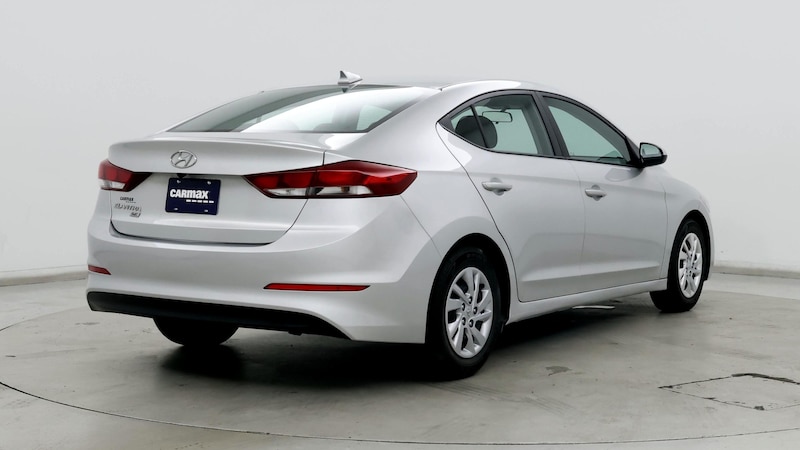 2018 Hyundai Elantra SE 8