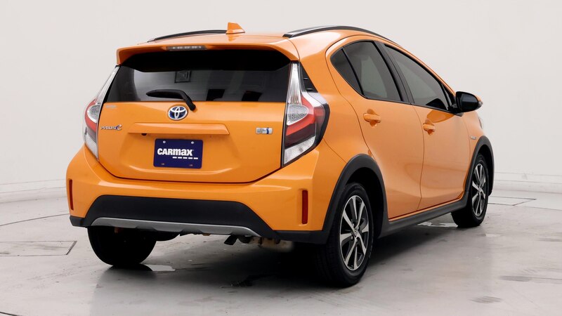 2018 Toyota Prius c One 8