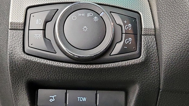 2015 Ford Explorer Sport 13