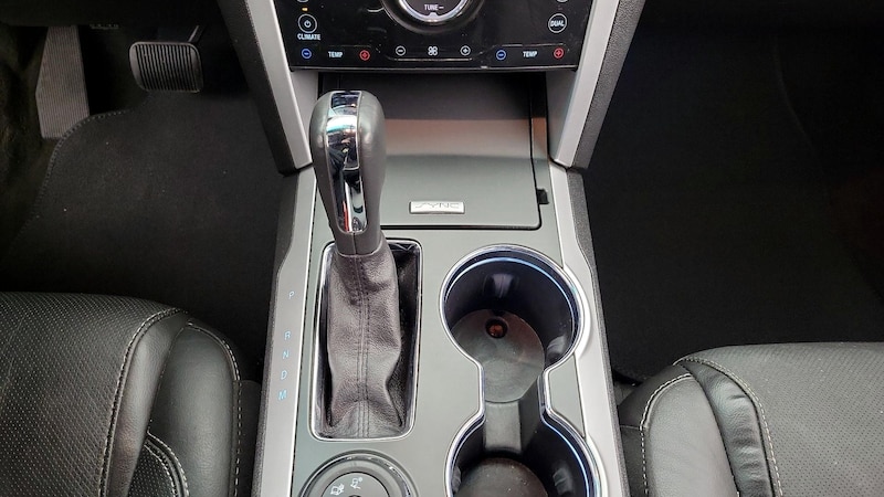 2015 Ford Explorer Sport 17