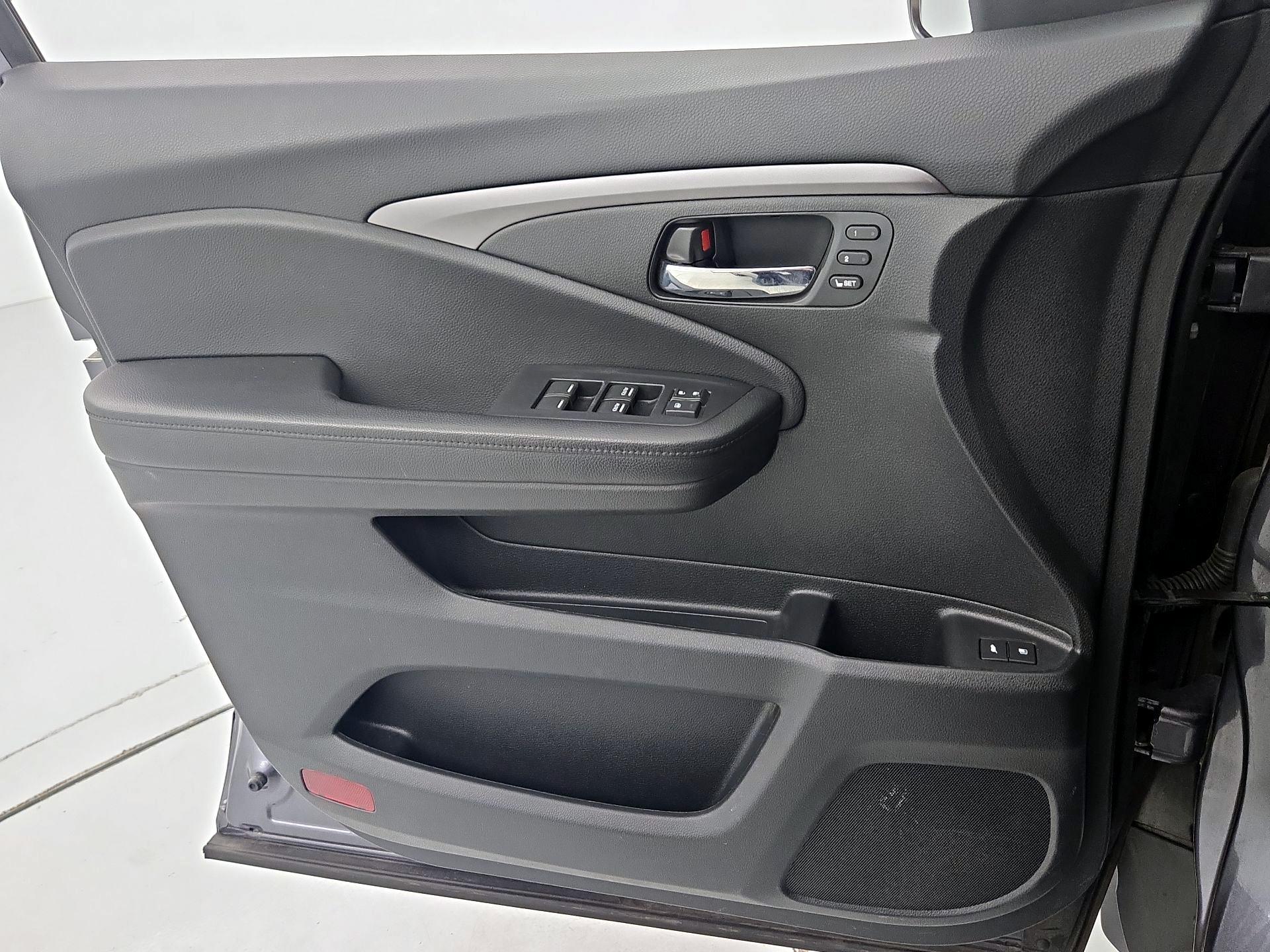 Thumbnail: 2021 Honda Pilot - 12