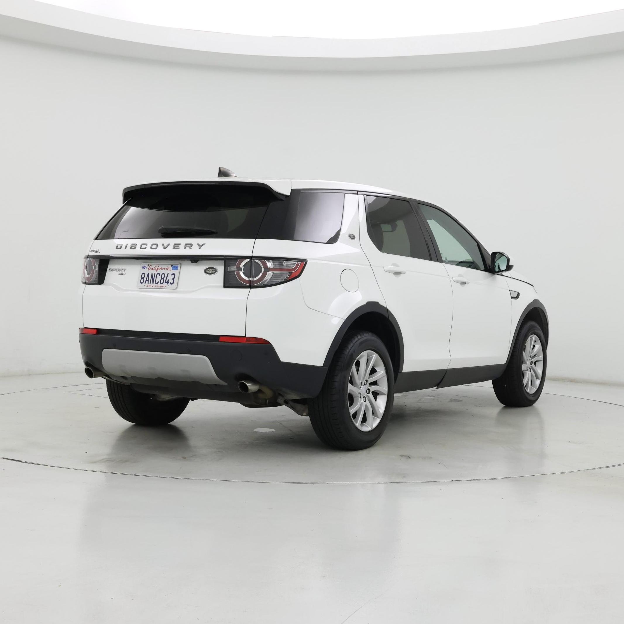Thumbnail: 2017 Land Rover Discovery Sport - 8