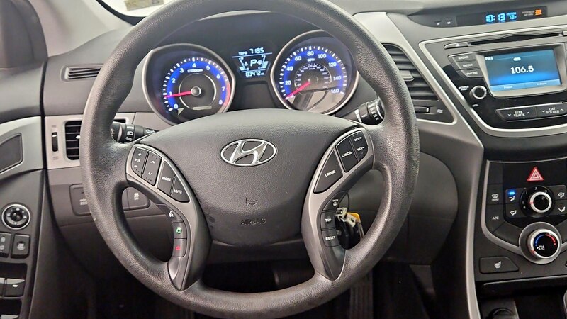 2014 Hyundai Elantra SE 10