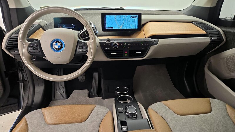 2015 BMW i3 Giga World 9