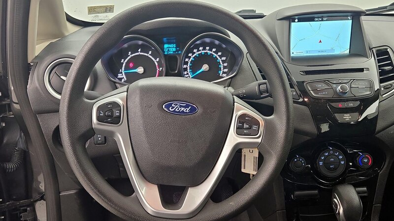 2019 Ford Fiesta SE 10