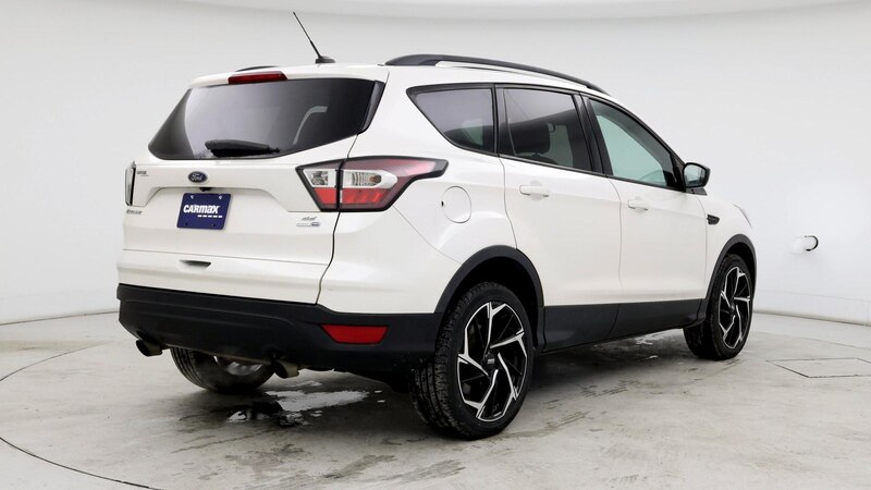 2017 Ford Escape SE 8