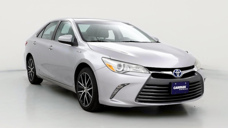 2015 Toyota Camry XLE Hero Image