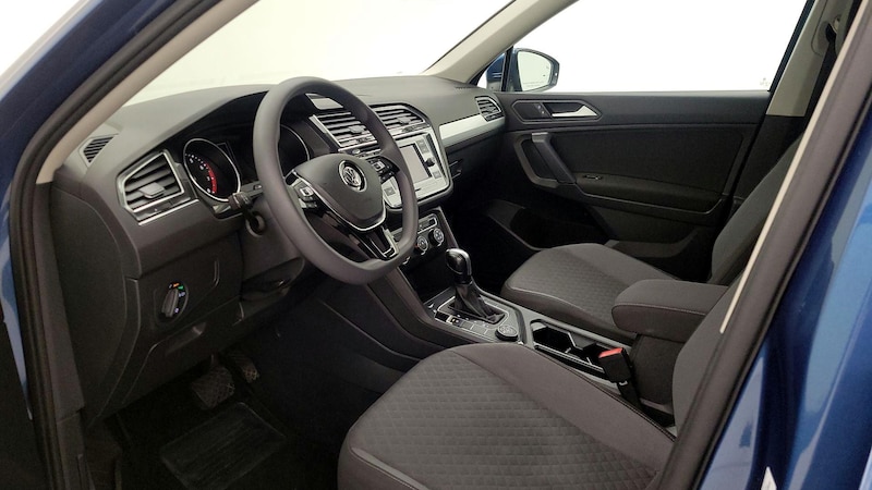 2019 Volkswagen Tiguan S 11