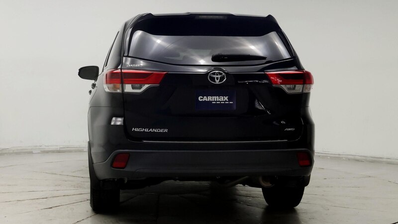 2019 Toyota Highlander LE 6