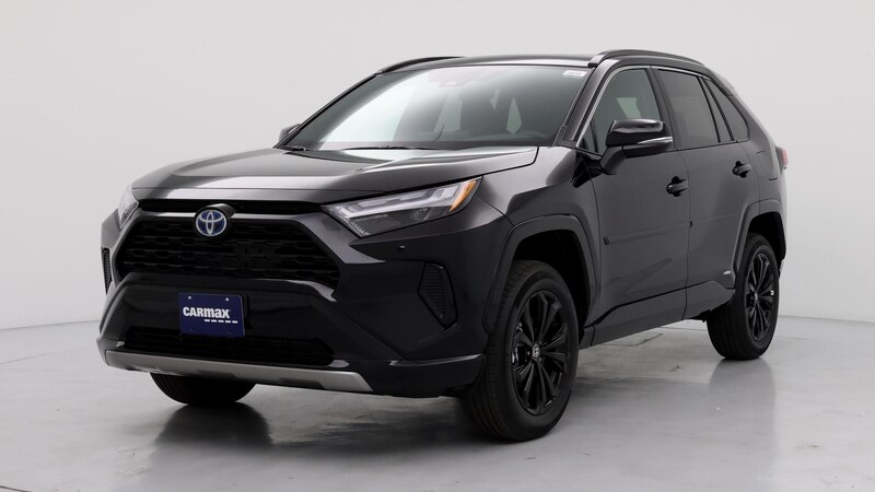 2024 Toyota RAV4 SE 4