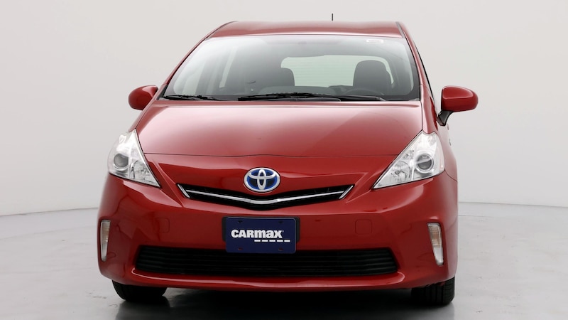 2013 Toyota Prius v Three 5