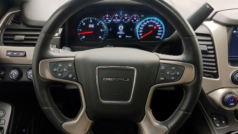 2018 GMC Yukon Denali 10