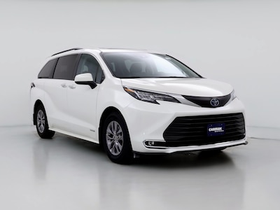 2021 Toyota Sienna XLE -
                Town Center, GA