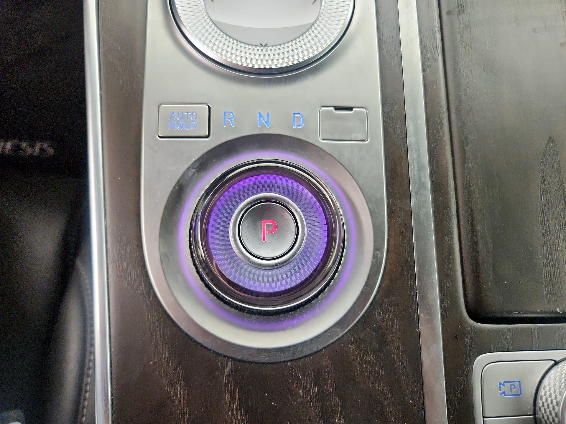 Thumbnail: 2021 Genesis GV80 - 18