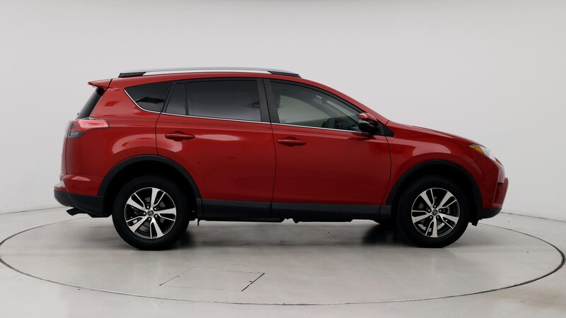 2017 Toyota RAV4 XLE 7