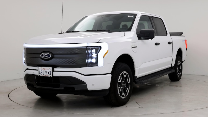 2023 Ford F-150 Lightning XLT 4