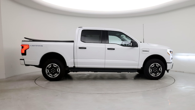 2023 Ford F-150 Lightning XLT 7