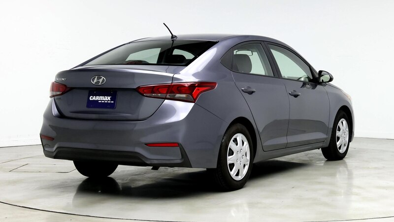 2019 Hyundai Accent SE 8