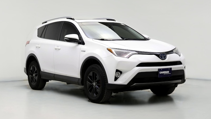 2017 Toyota RAV4 XLE Hero Image