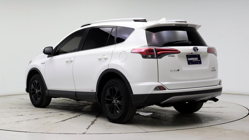 2017 Toyota RAV4 XLE 2