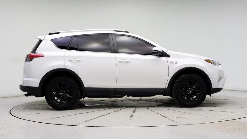 2017 Toyota RAV4 XLE 7