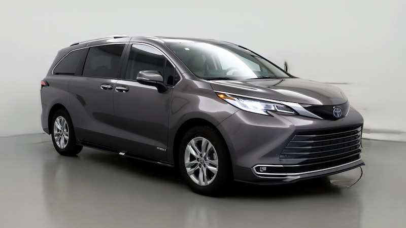 2021 Toyota Sienna Limited Hero Image