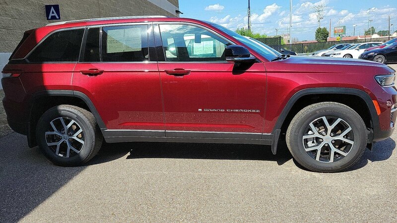 2023 Jeep Grand Cherokee Limited Edition 4