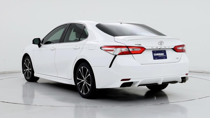 2020 Toyota Camry SE 2