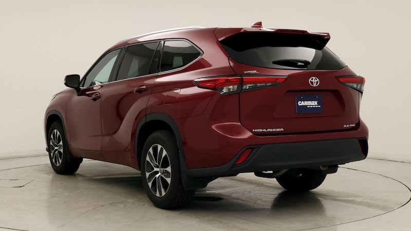 2021 Toyota Highlander XLE 2