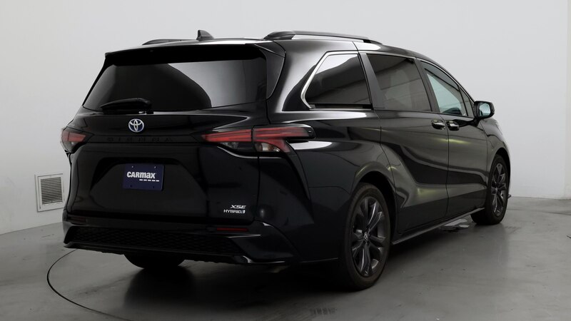 2023 Toyota Sienna XSE 8