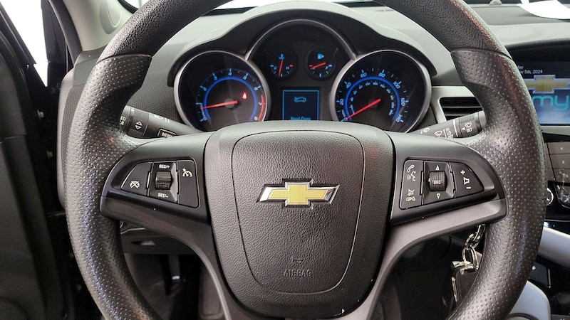 2015 Chevrolet Cruze LT 10