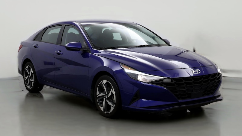 2023 Hyundai Elantra SEL Hero Image