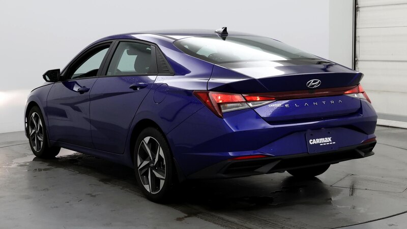 2023 Hyundai Elantra SEL 2