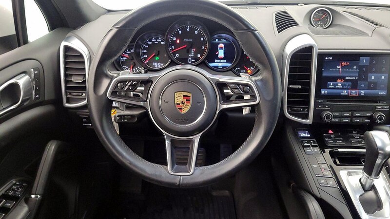 2018 Porsche Cayenne Platinum Edition 10