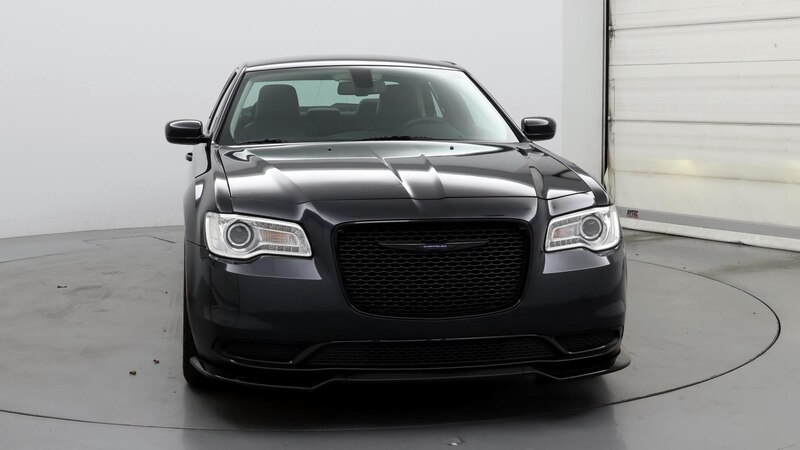 2019 Chrysler 300 Touring 5