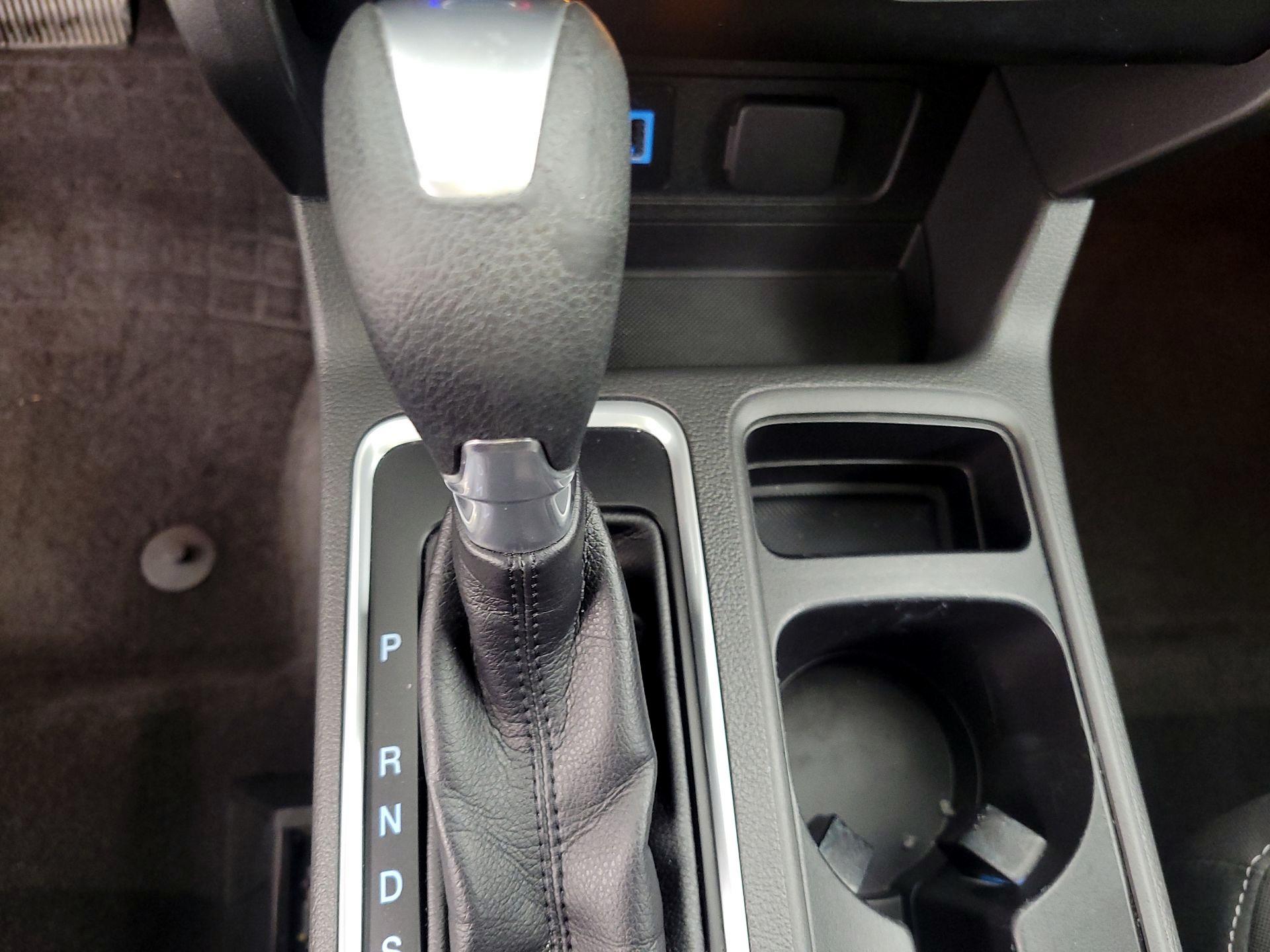 Thumbnail: 2017 Ford Escape - 16