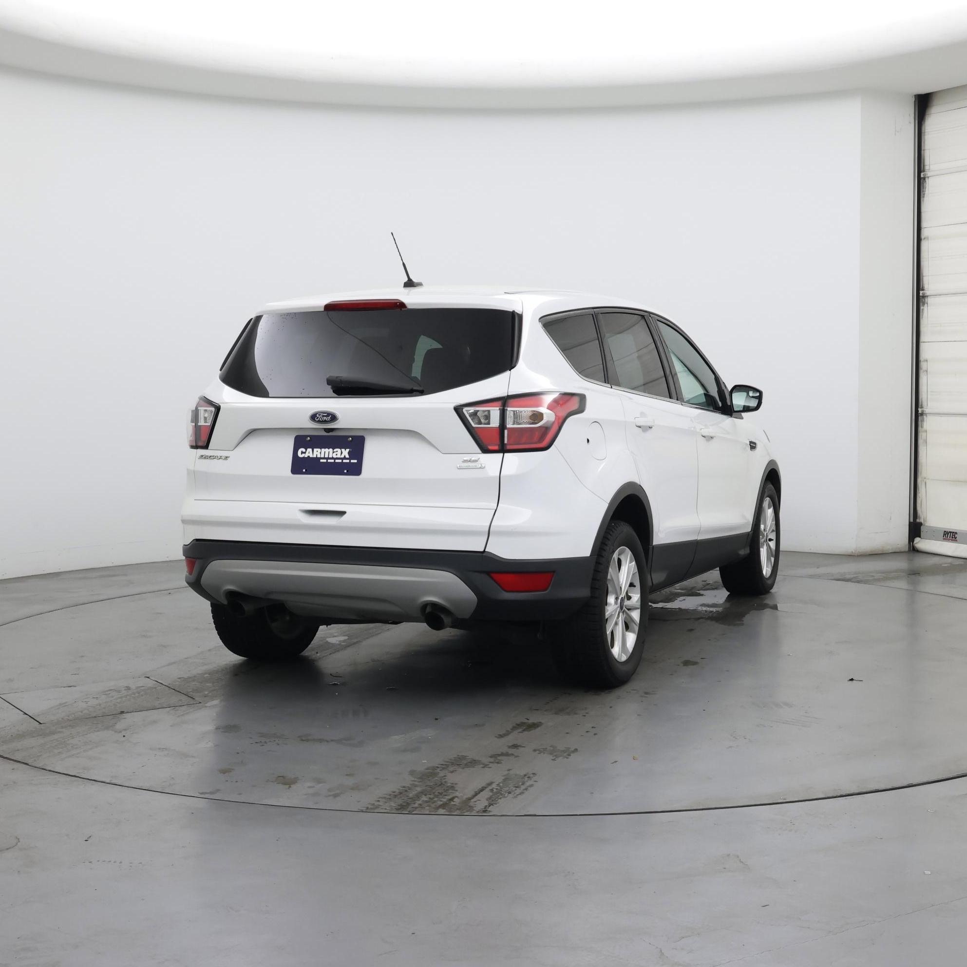 Thumbnail: 2017 Ford Escape - 8