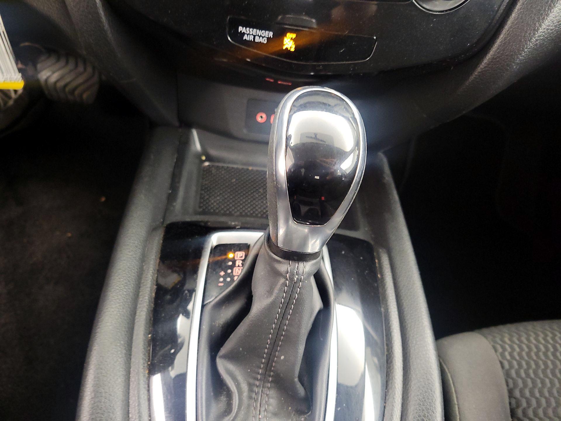 Thumbnail: 2019 Nissan Rogue Sport - 15
