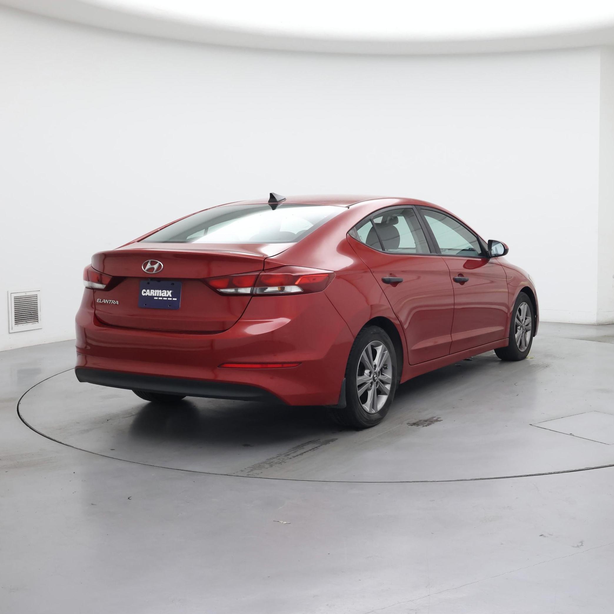 Thumbnail: 2017 Hyundai Elantra - 8